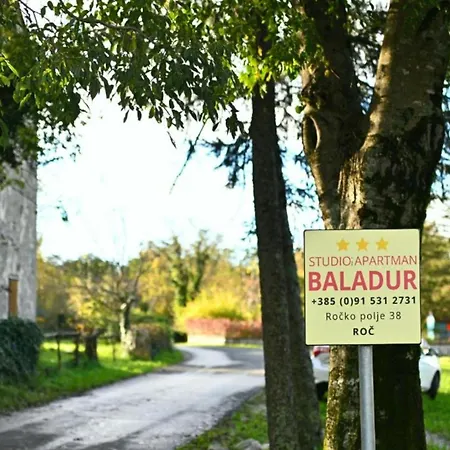 Baladur Nature アパート *